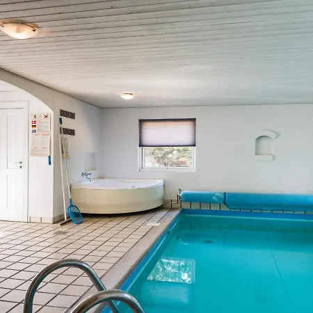 Vakantiehuis Holiday Ccxli *